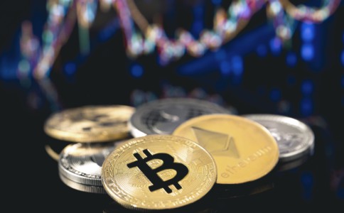 Bitcoin and Altcoins Tumble, More Declines To Expect? What Analysts and On-Chain Data Say on the Health of the Crypto Markets