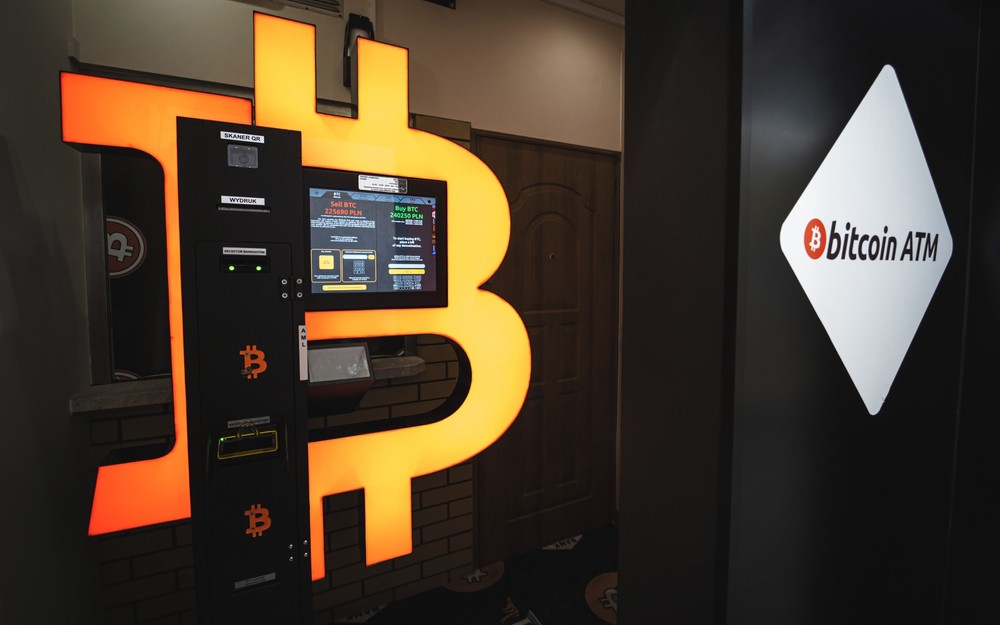 Around 20 Bitcoin ATMs Set-Up Worldwide on a Daily Basis in March 2022